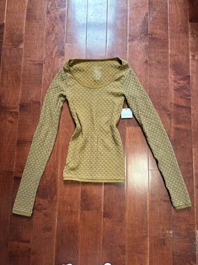 Long Sleeve Scoop Neck Knit Top - Olive Green